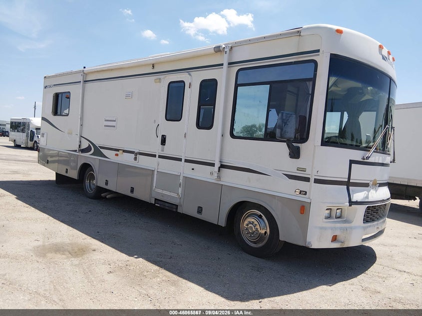 2003 WORKHORSE CUSTOM CHASSIS MOTORHOME CHASSIS auction photo 1