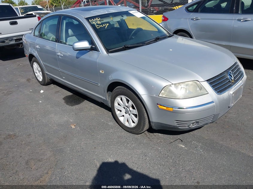 2003 VOLKSWAGEN PASSAT auction photo 1