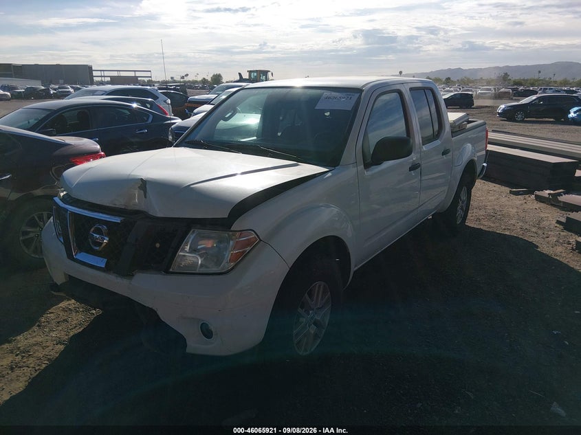 2019 NISSAN FRONTIER auction photo 2