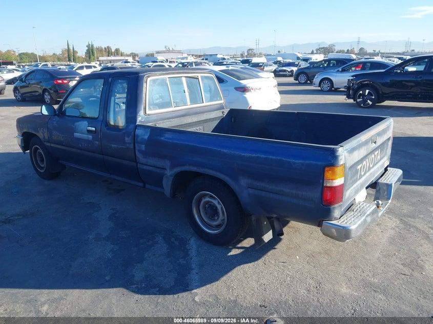 1991 TOYOTA PICKUP auction photo 3
