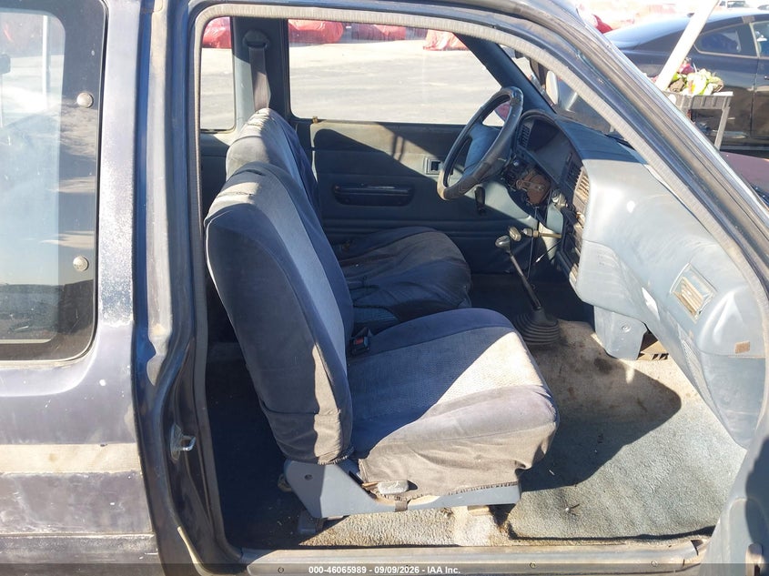 1991 TOYOTA PICKUP auction photo 5