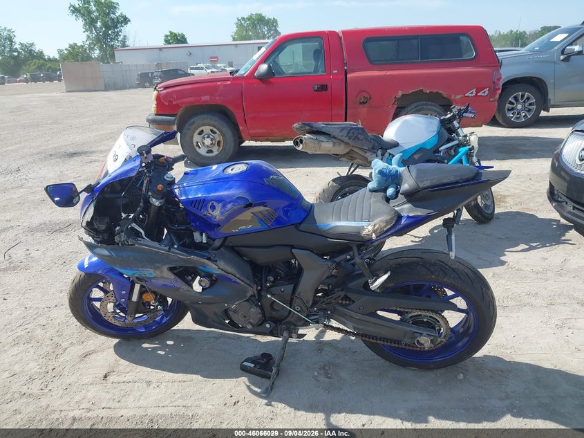 Photo 13 - YAMAHA YZFR7