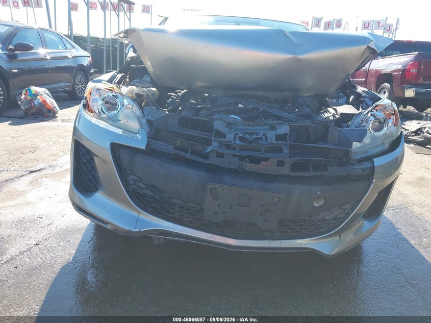 MAZDA MAZDA3 2013 VIN JM1BL1TG5D1796307
