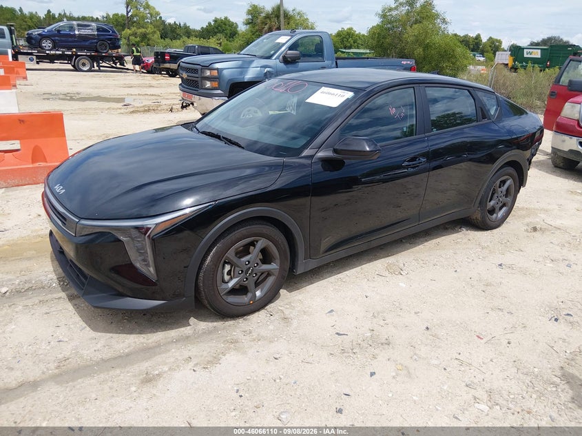 Vin: 3kpft4de2se187332, lot: 46565637, kia k4 lxs 20252