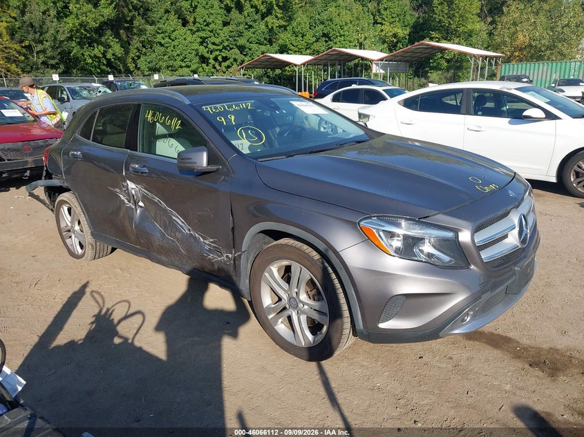 MERCEDES-BENZ GLA 250
