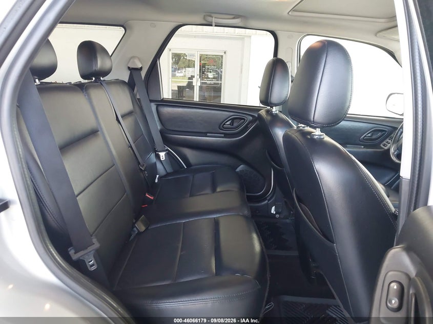 2006 FORD ESCAPE auction photo 8
