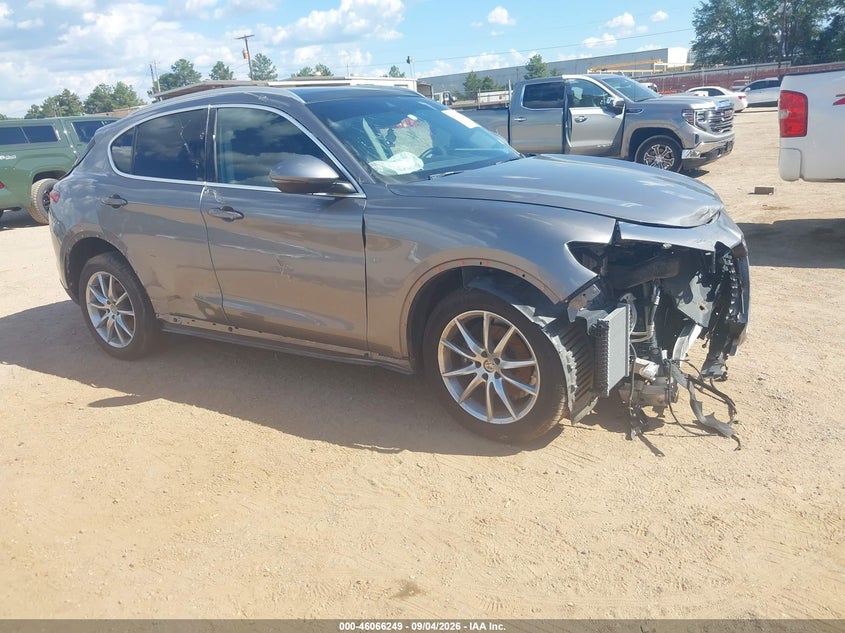 2018 ALFA ROMEO STELVIO auction photo 1