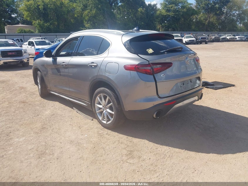 2018 ALFA ROMEO STELVIO auction photo 3