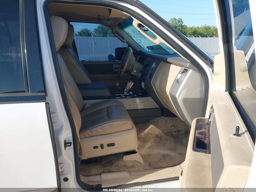 2011 FORD EXPEDITION auction photo 5