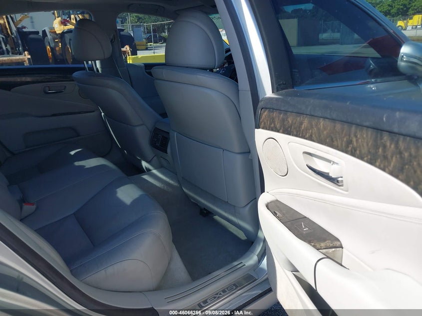 LEXUS LS 460 2011 VIN JTHBL5EF9B5104064