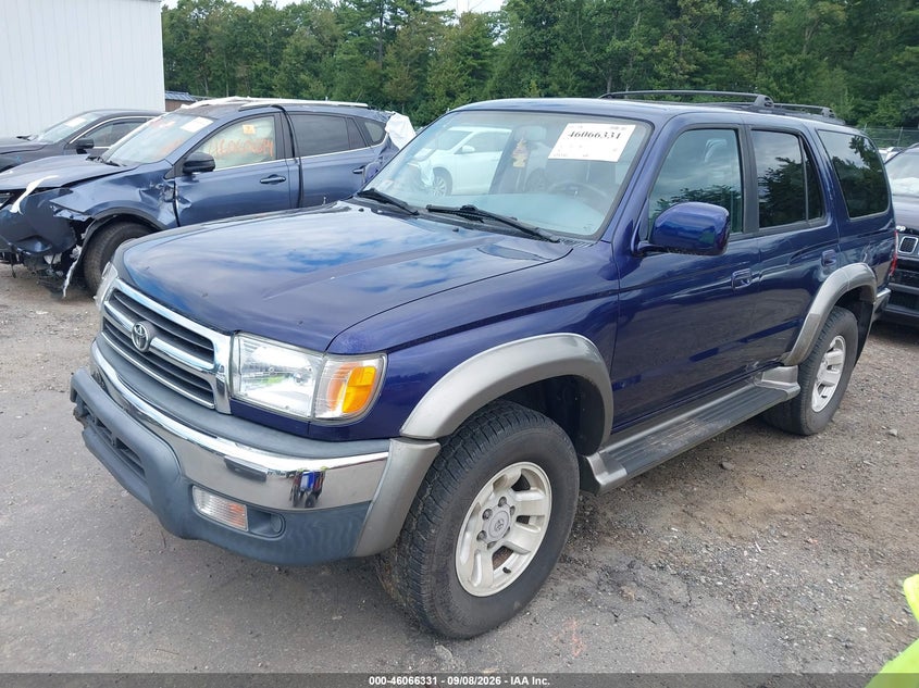 2000 TOYOTA 4RUNNER auction photo 2