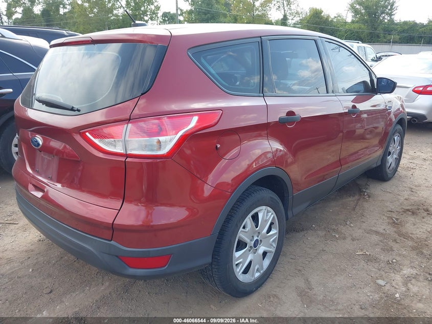 Vin: 1fmcu0f70fub38298, lot: 46566071, ford escape s 20154