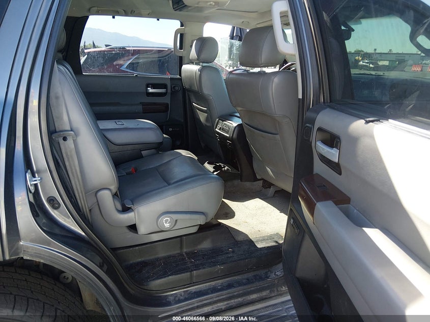 TOYOTA SEQUOIA 2011 VIN 5TDDY5G19BS045380
