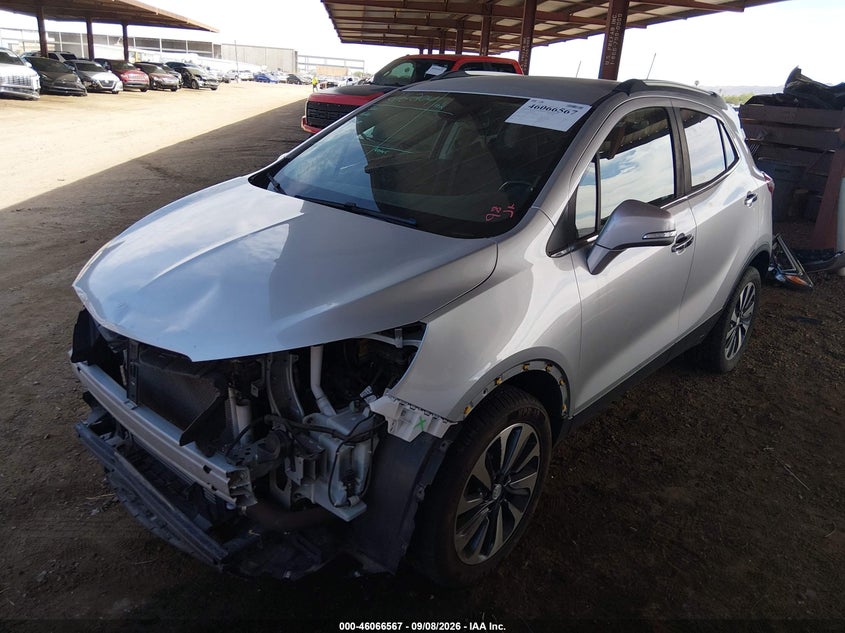 Vin: kl4cjgsb1lb036607, lot: 46566094, buick encore awd essence 20202