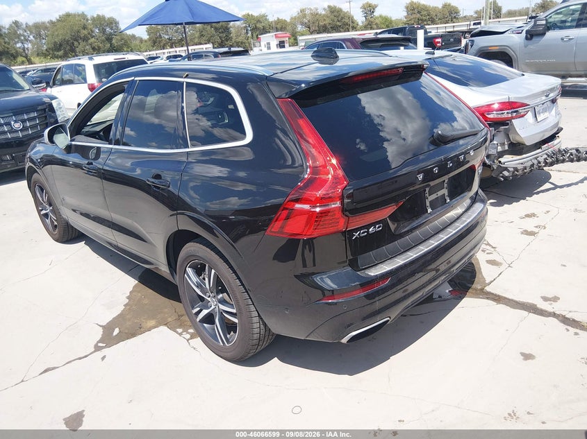 2018 VOLVO XC60 auction photo 3
