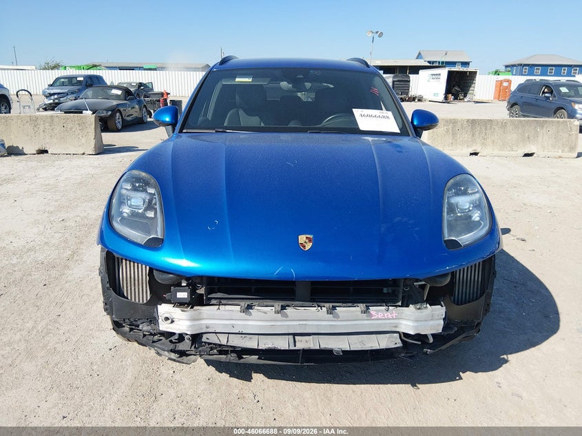 PORSCHE MACAN 2017 VIN WP1AB2A53HLB11672