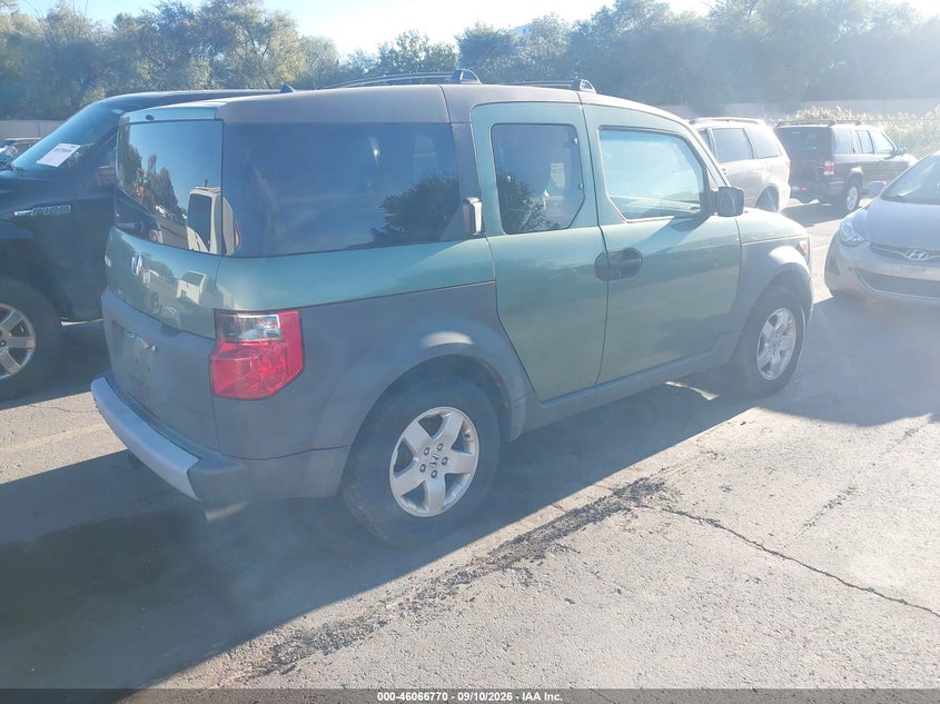 2004 HONDA ELEMENT auction photo 4