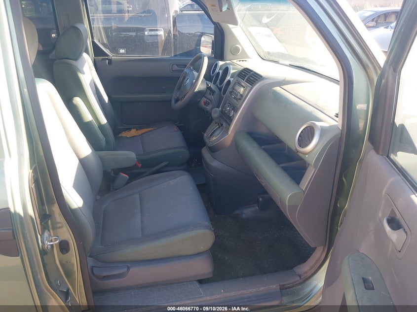 2004 HONDA ELEMENT auction photo 5