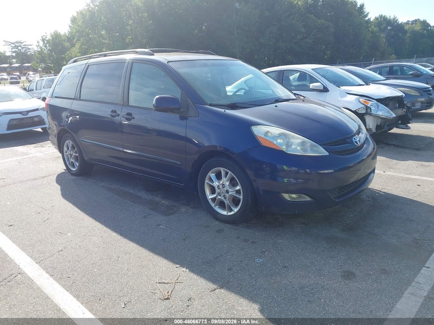2006 TOYOTA SIENNA auction photo 1
