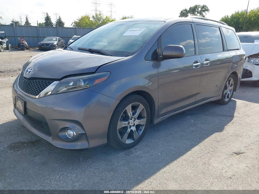 Vin: 5tdxk3dc1fs527579, lot: 46566460, toyota sienna se 8 passenger 20152