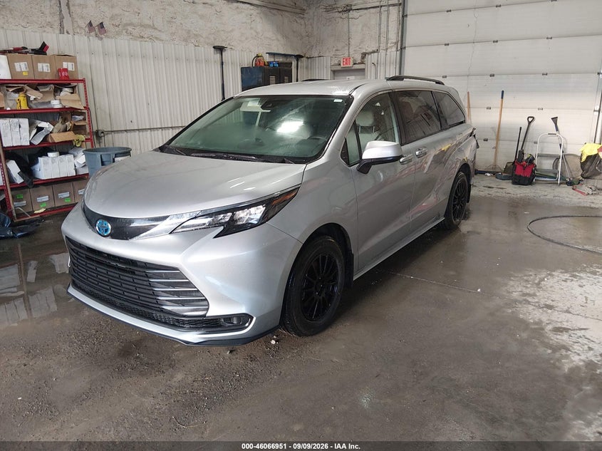 Vin: 5tdkskfc9ss187061, lot: 46566478, toyota sienna le 20252
