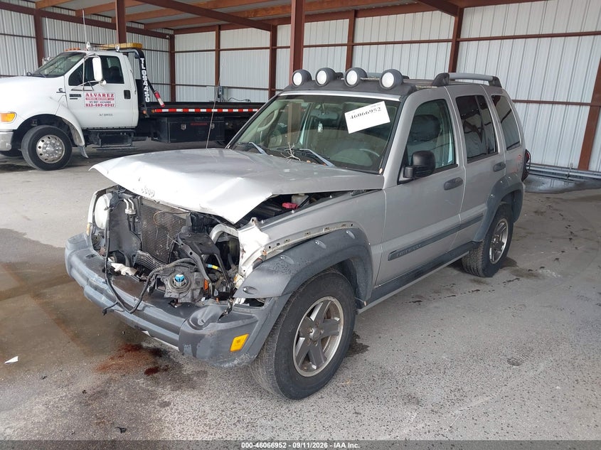 2005 JEEP LIBERTY auction photo 2