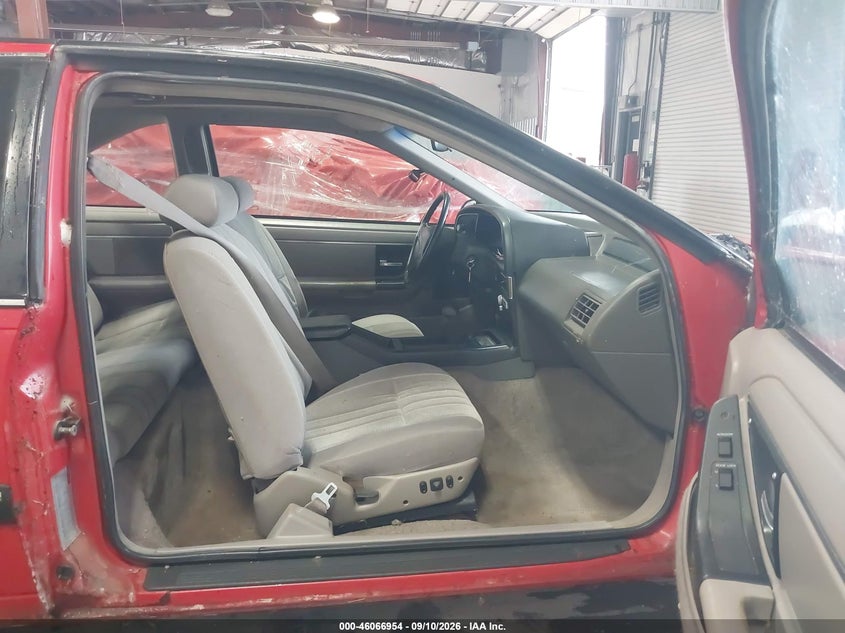 1989 FORD THUNDERBIRD auction photo 3