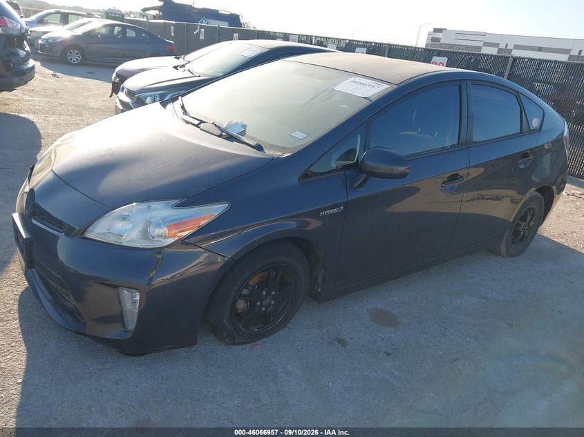 Vin: jtdkn3du2d5572477, lot: 46566485, toyota prius three 20132