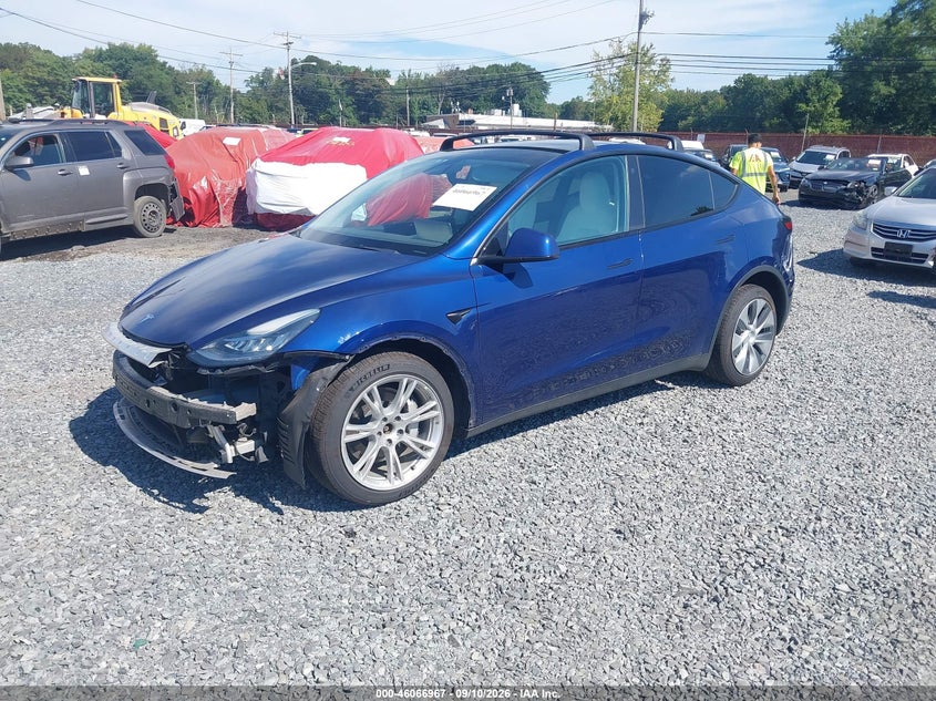 TESLA MODEL Y - zdjęcie 2