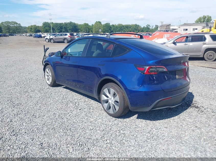 TESLA MODEL Y - zdjęcie 3
