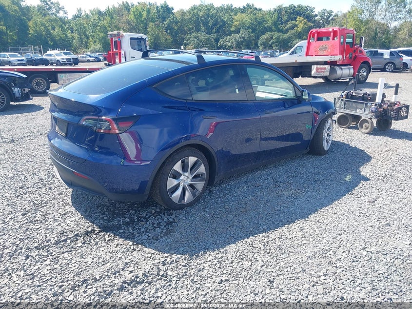 TESLA MODEL Y - zdjęcie 4