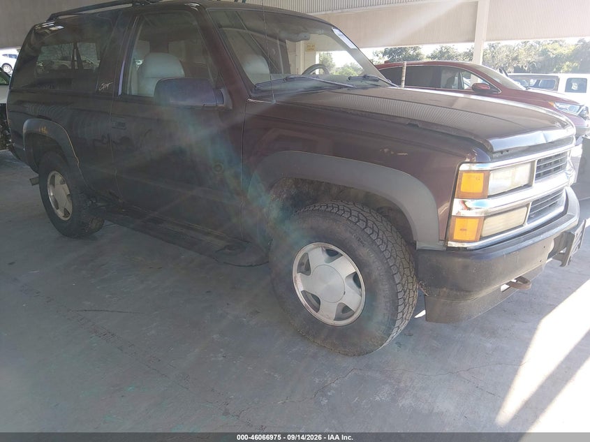 1997 CHEVROLET TAHOE auction photo 1