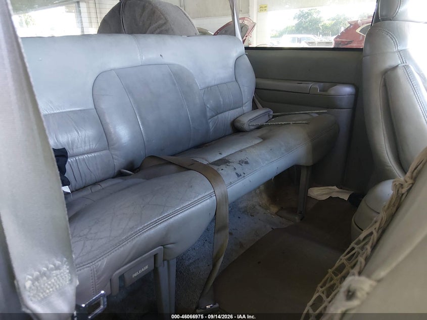 1997 CHEVROLET TAHOE auction photo 8
