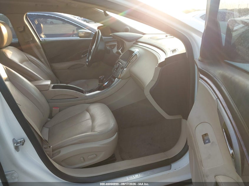 2010 BUICK LACROSSE auction photo 5