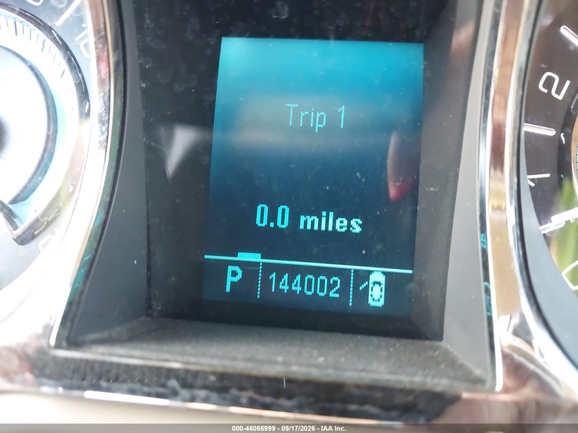2010 BUICK LACROSSE auction photo 6