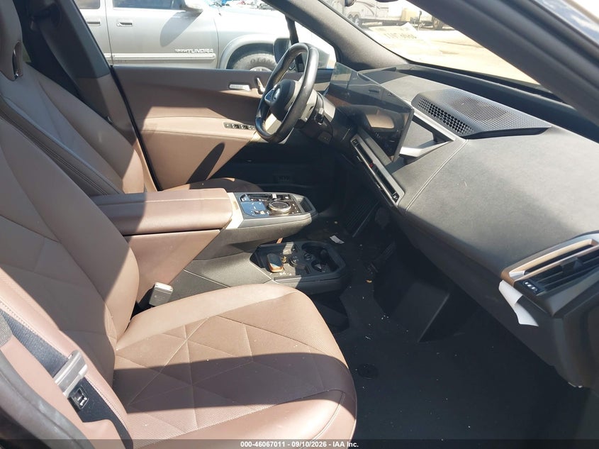 BMW IX - zdjęcie 5