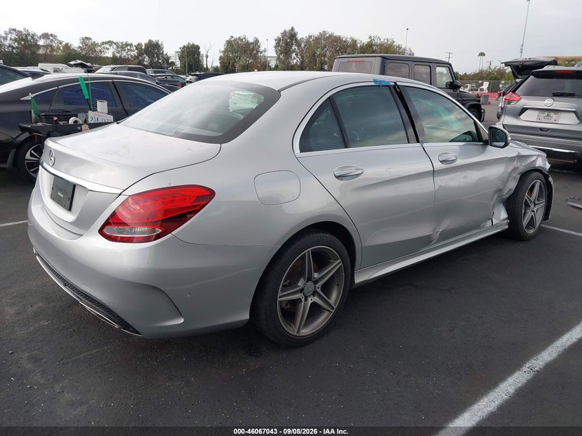 2015 MERCEDES-BENZ C 300 auction photo 4
