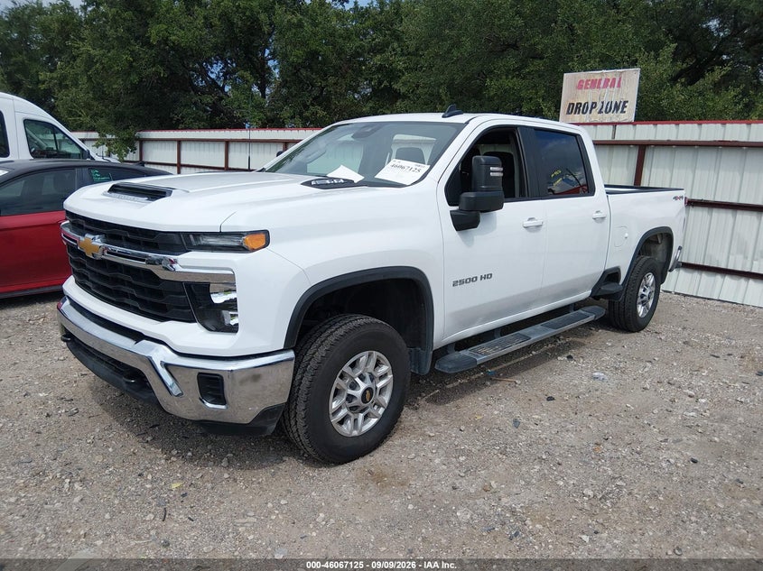 2026 CHEVROLET SILVERADO 2500 HD auction photo 2