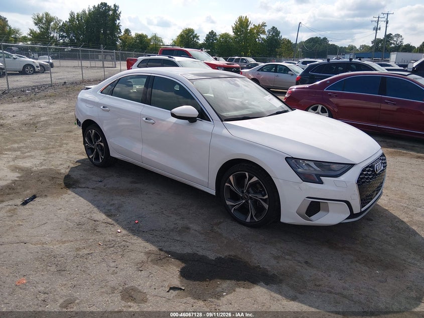 Vin: wauaudgy0na046518, lot: 46566655, audi a3 premium 40 tfsi front-wheel drive s tronic 2022 img_1