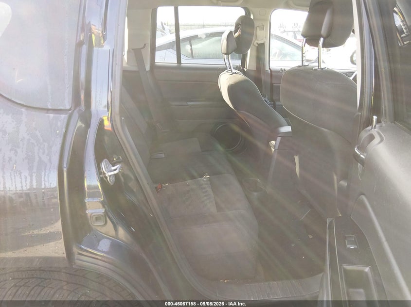 2011 JEEP COMPASS auction photo 8