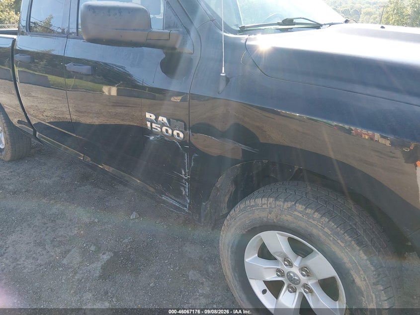 2017 RAM 1500 auction photo 6