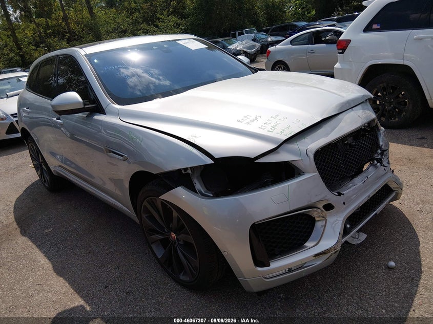 JAGUAR F-PACE - zdjęcie 1