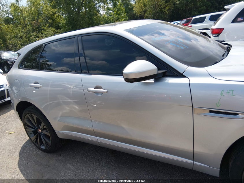 JAGUAR F-PACE - zdjęcie 13
