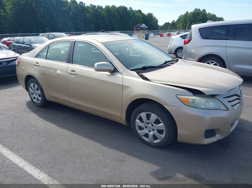 2011 TOYOTA CAMRY auction photo 1