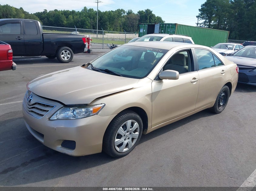 2011 TOYOTA CAMRY auction photo 2