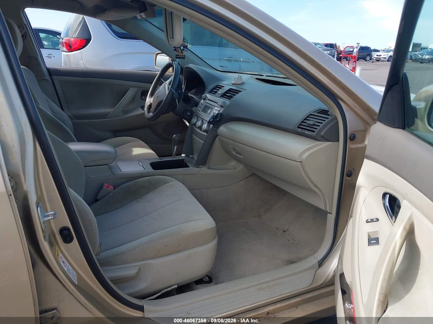 2011 TOYOTA CAMRY auction photo 5