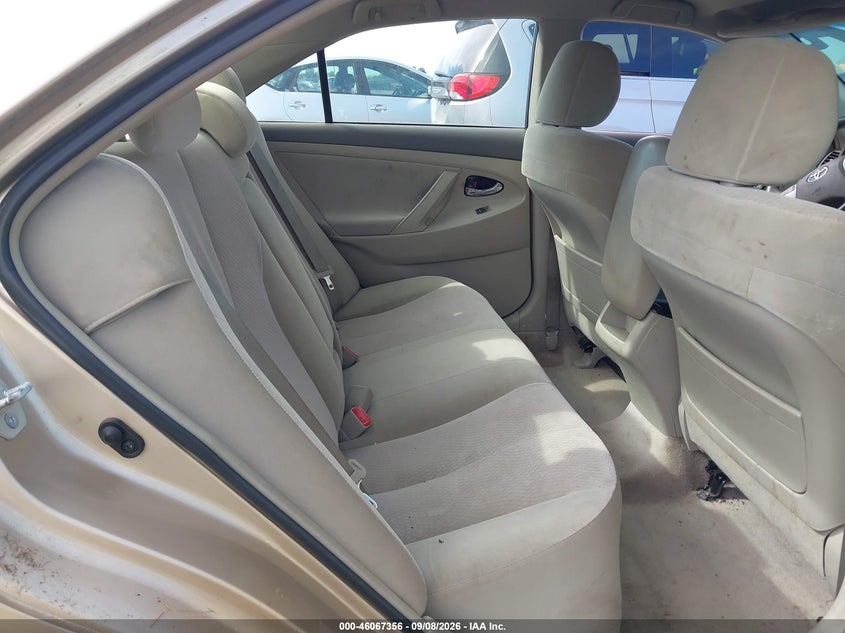 2011 TOYOTA CAMRY auction photo 8