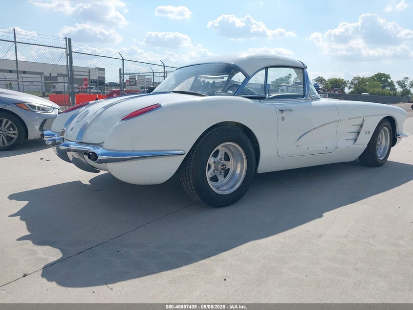 1958 CHEVROLET CORVETTE auction photo 4