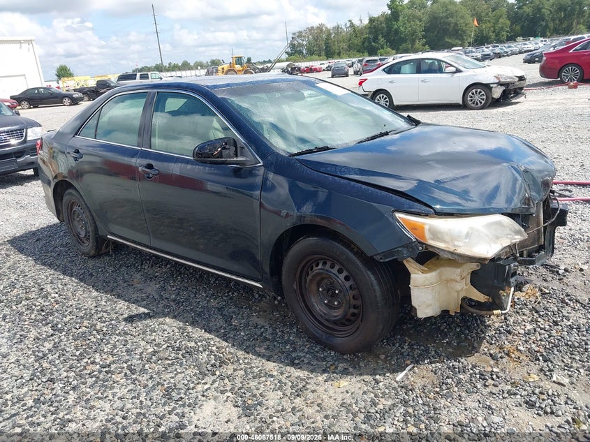 Vin: 4t1bf1fk2eu409621, lot: 46567045, toyota camry le 2014 img_1