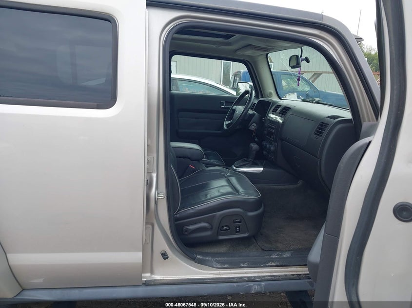 HUMMER H3 SUV 2008 VIN 5GTEN13E388155636